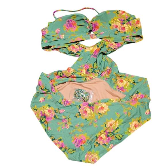 NWT J.Crew Crisscross Cutout Bandeau One Piece Swimsuit Rose Garden Bloomcore 22 - Picture 2 of 8